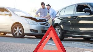 Cyclist critically injured in collision with Mercedes on Hamburg’s St. Pauli