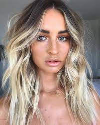 Emma Chen On Instagram 2 Days At Hamilton Island With This Huni Madi Edwards Best Fam Bam Thank Yo Messy Waves Hair Beachy Hair Color Ombre Hair Blonde