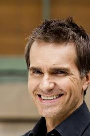 Love in the Gong: the tricky game of dating