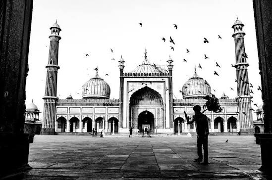 Chauburja Mosque on Kamla Nehru Ridge in Delhi
