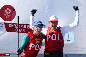 Polskę na letnich igrzyskach olimpijskich 2012 reprezentowało 218 sportowców (118 mężczyzn i 90 kobiet). Kkc Ms4sa Xhum