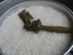 Demi kepraktisan, kini banyak orang memasak nasi kuning di rice cooker. Tips Memasak Nasi Agar Tahan Lama Dan Tidak Mudah Basi Katalog Kuliner