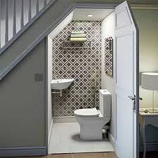 Toilet dưới gầm cầu thang những điều cần lưu ý khi lắp đặt xây dựng
