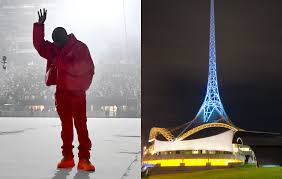 Donda is set to drop at midnight (or at some point on friday at least) and beforehand the event is being live streamed in its entirety by apple music. Xwhko3emy5qc M