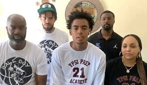 Who are Emoni Bates parents, Elgin and Edith Bates? Taking a glimpse at the  future NBA draft pick's personal life