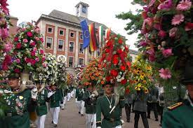 Juli 2021 bald ist es soweit. Neusser Burger Schutzenfest 2015 Neuss Am Rhein