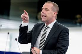 Der politiker der in österreich mitregierenden fpö spricht davon, über eine „ausgangssperre die forderung ist in seiner partei nicht neu. Fpo Vilimsky Finanziert Rechtsextremes Magazin Info Direkt Mit Steuergeld