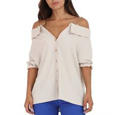 Alternative à la robe pour fille, la jupe offre, elle aussi, de multiples facettes. Chemisier Beige A Epaules Denudees Et Chaine