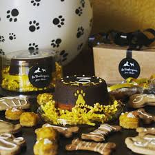 Fetes Pour Chiens C Est La Fete De Votre Chien Et Vous N Avez Pas Envie De Chercher Partout Pour Tout Reunir Ne Anniversaire Chien Biscuit Personnalise Fete