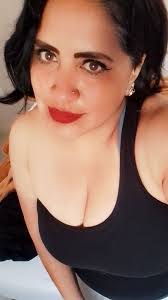 🙊 Porque sera que la mayoria de las @FrasesMelas tetonas tienen cuerpo de  sapo parao