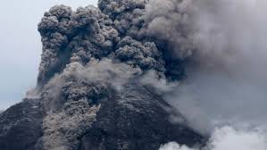 Keterangan gambar, sebagian warga di lereng dengan puncak gunung merapi telah diungsikan. Nostalgia Erupsi Merapi 2010 Silam Letusan Dahsyat Yang Nggak Akan Bisa Dilupakan Warga Jogja