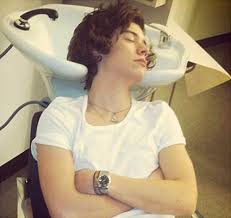 Gli ultimi avvistamenti del cantate, l'estate scorsa in vacanza in . I Capelli Di Harry Yolo Onedirection