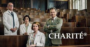 Die mittellose ida (alicia von rittberg) wird als patientin an der charité operiert und muss anschließend als hilfswärterin unter dem bigotten regiment der. Charite 3 Staffel Charite Ard Das Erste