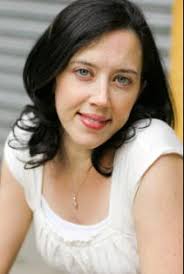 Amazon.com: Once a Witch: 9780547223995: MacCullough, Carolyn: Books