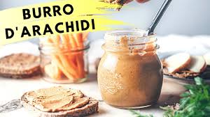 Il burro di arachidi si ottiene dalle arachidi macinate. Come Fare Il Burro Di Arachidi Speziato Facile E Veloce Fatto In Casa Youtube