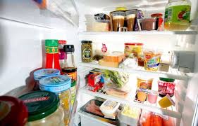 Video Quels Produits Perimes Peut On Manger Sans Danger Pour La Sante Denrees Alimentaires Gaspillage Alimentaire Alimentaire