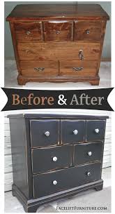 How This Beat Up Pine Dresser Went From Being An Eyesore To An Eye Catcher Before And After From Facelift F Flipping Furniture Chic Furniture Paint Furniture