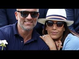 Amel bent et son mari patrick antonelli dans les tribunes des internationaux de tennis de roland garros à paris, france. Amel Bent L Etau Se Resserre Autour De Son Mari En Prison Des Cet Ete Youtube