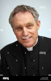 Pope benedict xvi book hi-res stock photography and images