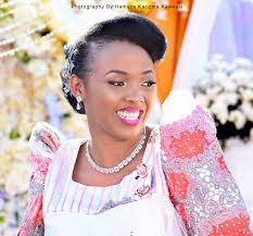 Beautiful African Bride Hamuzakarizmakaweesi Ugandanweddings Weddings Photography Makeup Wedding Traditional Wedding Attire African Wedding African Bride