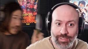 Eu desenhei uma marca assassina e um careca perplexo de distatctible em um  recibo do McDonald's : r/distractible