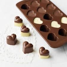 Bonbons Aux Chocolats Avec Thermomix Chocolate Bonbon Recette Bonbon Recette Bonbon Chocolat