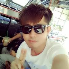 Listen to playlists featuring Traffic Signal Sounds Hong Kong by dadaglobal  online for free