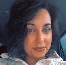 In today's look back at Dollywood, we are headed back to 1996 and the  amazing missed by all Thunder Road motion ride! Welcome to Dollywood  Boulevard, the $8 million expansion that put