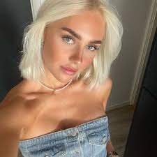 Amanda Preisler (@amandapreisler)