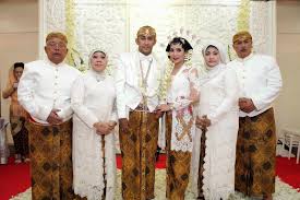 50 Model Baju Kebaya Orang Tua Pengantin Terbaru 2020 Limited Edition Pengantin Kebaya Model