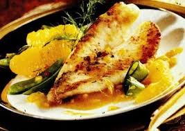 2 bucati file de salau (incercati sa luati romanesc, e mai bun si mai proaspat decat cel de nil). Reteta File De Salau Cu Sos De Portocale Restaurante De Lux