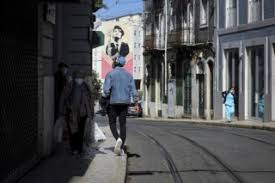 Connamento obrigatório para pessoas doentes e em vigilância ativa dever cívico de recolhimento domiciliário. Ext4brb3i7yx2m