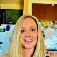 Jennifer Tweed's Instagram, Twitter & Facebook