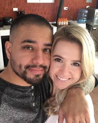 4 Year Anniversary ❤️ These past 4 years have been amazing and I am so  thrilled I got to spend it with @86fons86 😊. We met at Neiman Marcus,  quickly moved in