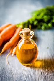 Carrot juice, lemon juice, onion juice, and olive oil hair mask: What You Need To Know About Using Carrot Oil For Tanning