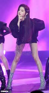 Pin By Parkhyun Bts On Yiren Kpop Girls Kpop Girl Groups Korean Idol
