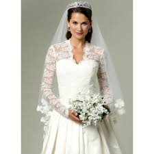 Anleitung für hochzeitskleid und zum anpassen des oberteils Brautkleid Butterick 5731 40 46 Schnittmuster Brautkleid Stoffe De