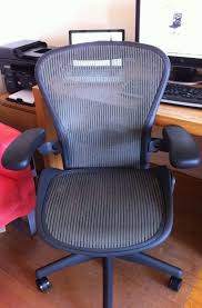 Effigy Of Leave Space For Aeron Chair Adjustment For Comfortable Working Station Comfortable Chair Chair Herman Miller Aeron Chair