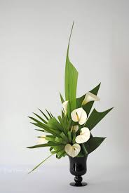 Blog De Anniegau35 Skyrock Com Tropical Floral Arrangements Modern Flower Arrangements Modern Floral Arrangements
