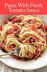 Pasta With Fresh Tomato Sauce Recipe Recipe Fresh Tomato Recipes Fresh Tomato Pasta Fresh Tomato Sauce