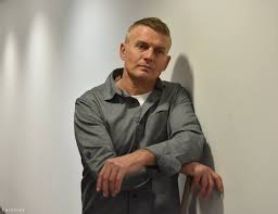 Nem haragszik rékasi károly, csak advent van. Velvet Gumicukor