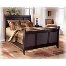 The nightstand is topped by a beautiful stone sleep like royalty with the north shore 5 piece bedroom set from the north shore collection by ashley furniture. B403 78 Ashley Furniture Pinella Bedroom King Sleigh Bed