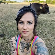 Texas · 4M posts On Threads