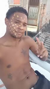 Robert Esteves (@robert.esteves5)