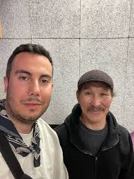 Magic in Hungary. Such a brilliant crowd, thank you all for singing with  us. We'll be back soon. Izo x