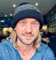 According to forbes, wikipedia, imdb, and other reputable online sources, tom felton has an estimated net worth of $20 million at. Tom Felton Facts Bio Wiki Net Worth Age Height Family Affair Career Famous For Biography Ethnicity Draco Wife The Flash Girlfriend Factmandu