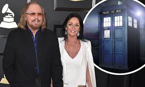 Who Is Barry Gibb'S Wife? All About Linda Gray