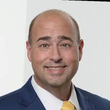 Dean Arvanitis's Instagram, Twitter & Facebook