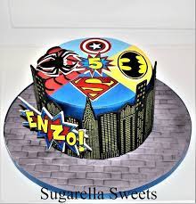 時を かける 少女 アニメ 動画 anitube. 17 Super Cool Superhero Cakes Smart Party Ideas Superhero Birthday Cake Superhero Cake Spiderman Cake