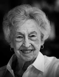 Edith Marlow's Instagram, Facebook & TikTok